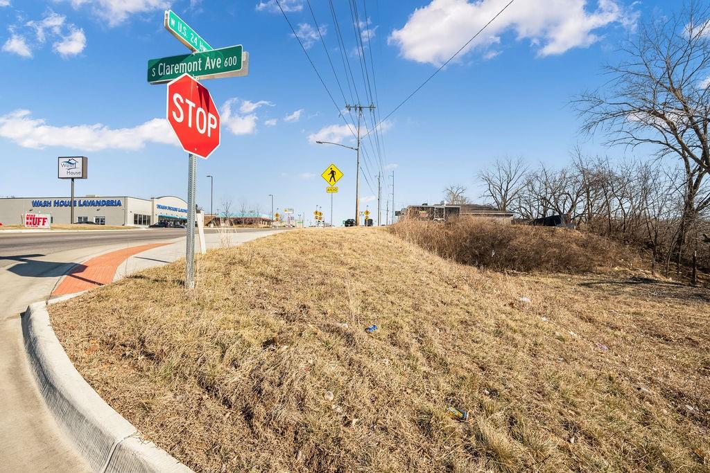 11225 E Us Highway 24 Highway Property Photo 7