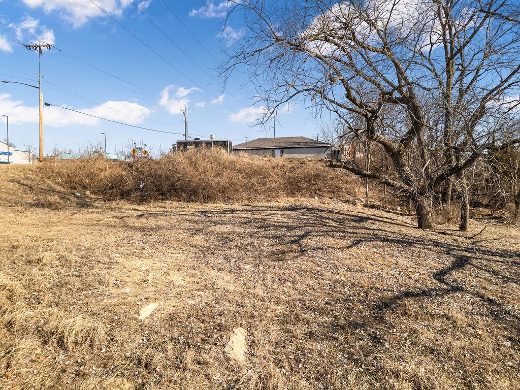 11225 E Us Highway 24 Highway Property Photo 9