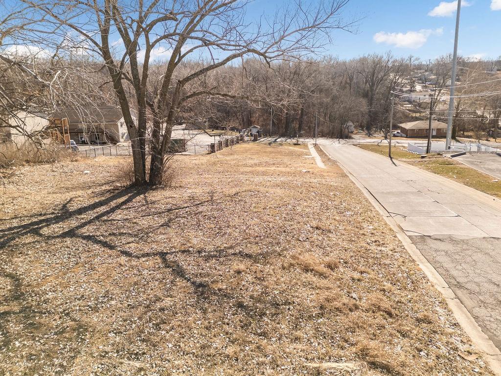11225 E Us Highway 24 Highway Property Photo 13
