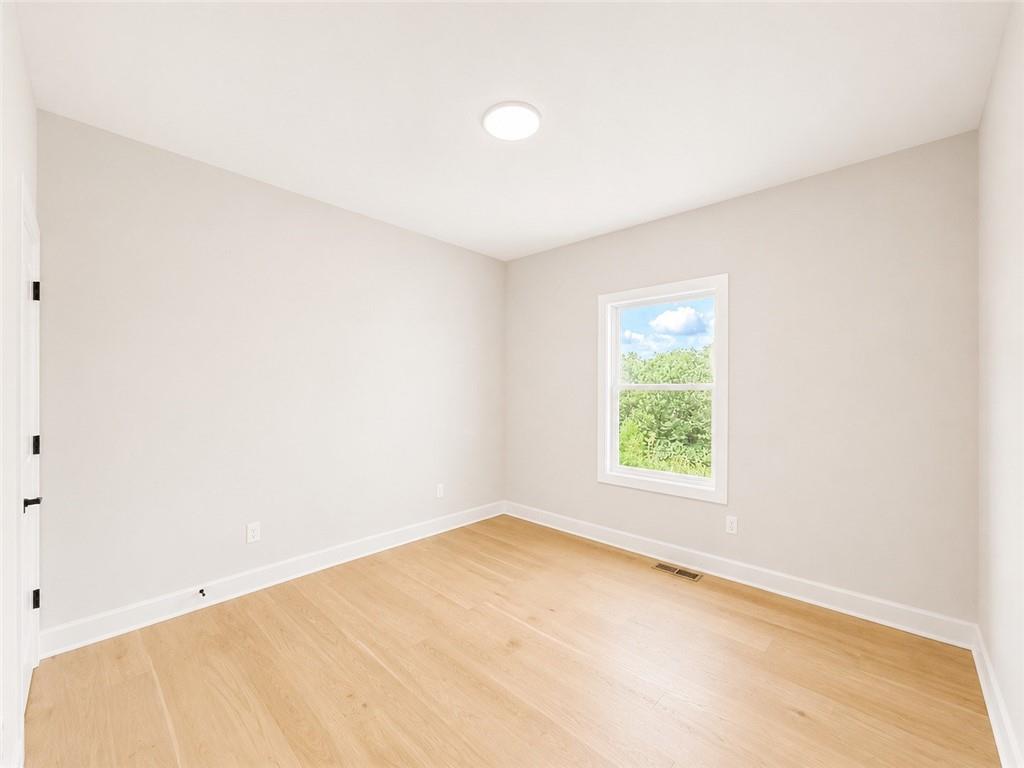 8004 Round Prairie Street Property Photo 28