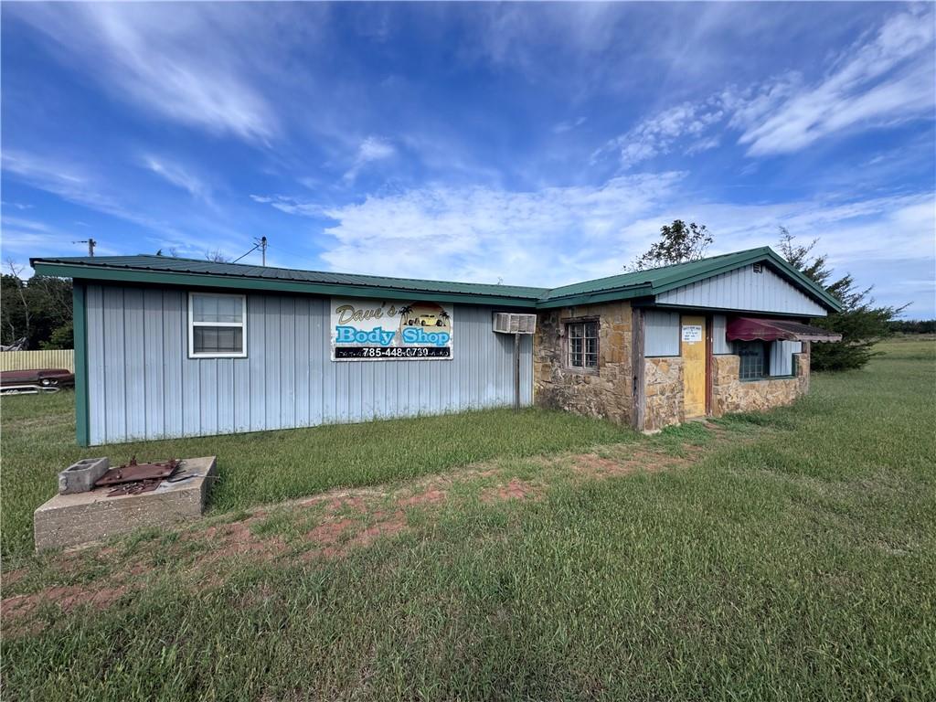 22540 Nw Morton Road Property Photo 1