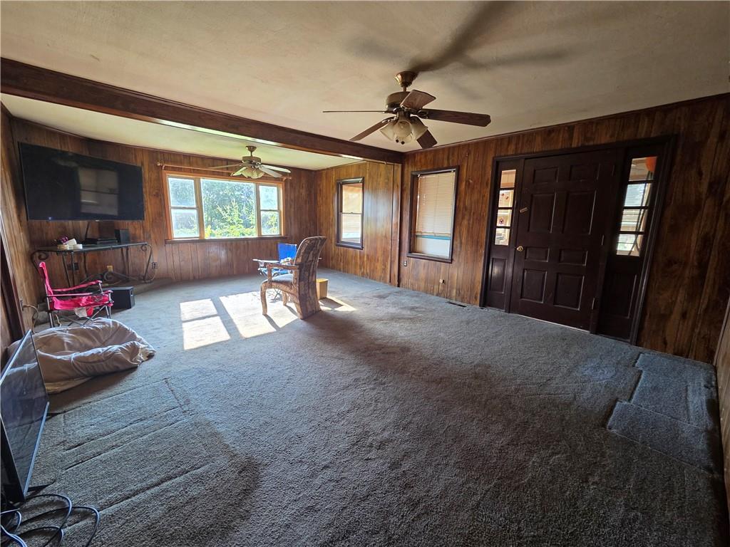 38708 E Hudson Road Property Photo 6