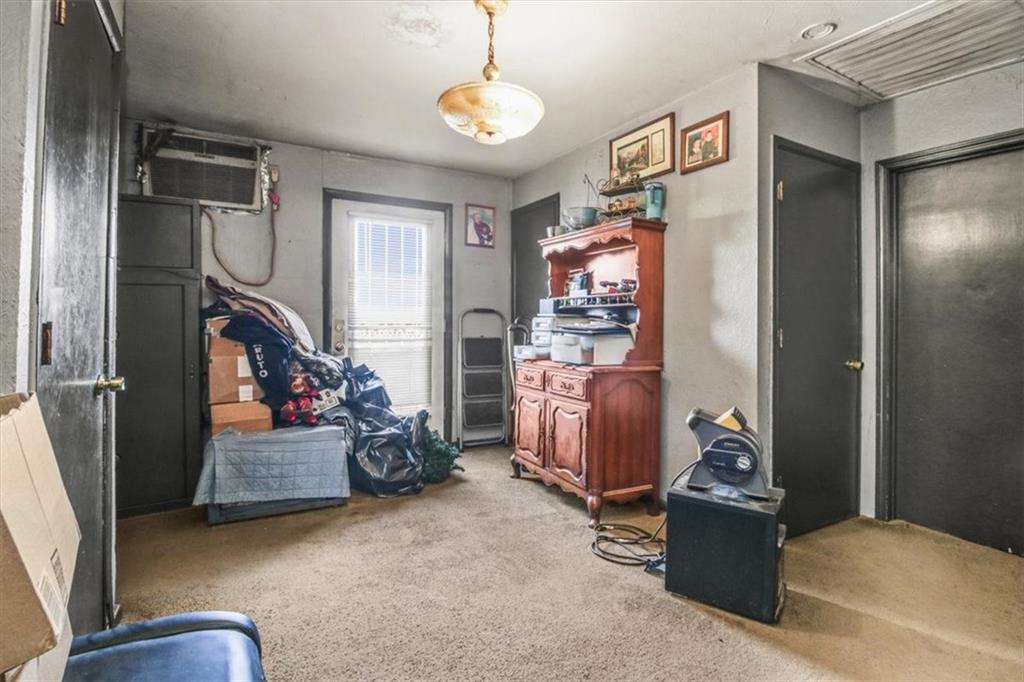 38708 E Hudson Road Property Photo 10