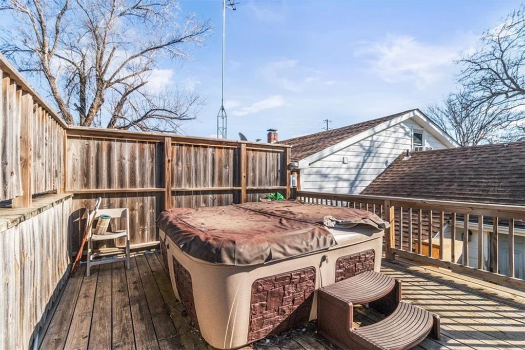 38708 E Hudson Road Property Photo 16