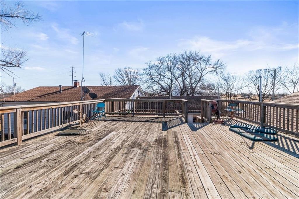38708 E Hudson Road Property Photo 18