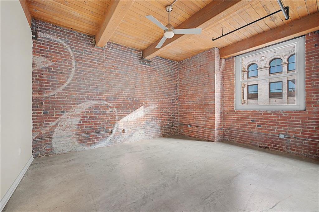 712 Broadway Boulevard Property Photo 6