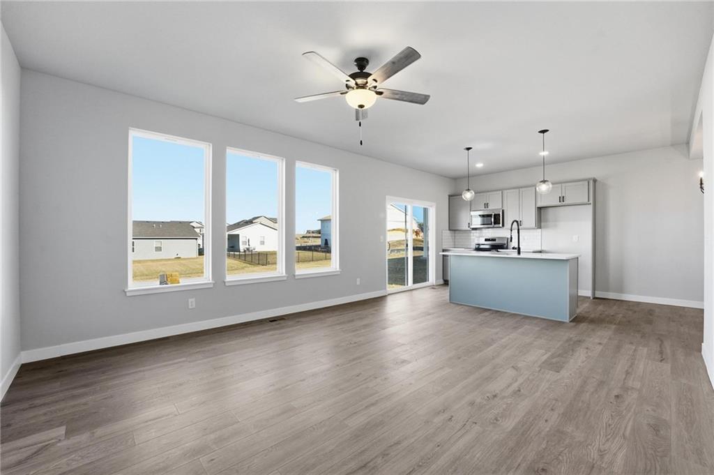 20529 Newcastle Street Property Photo 5