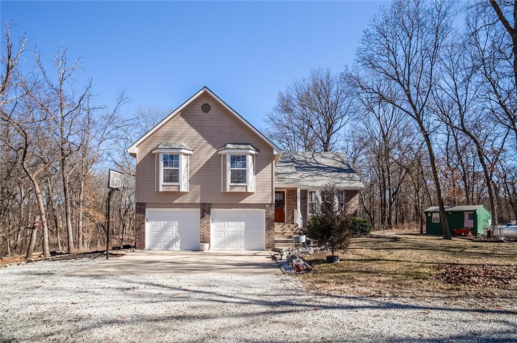 1685 NW 785th Road