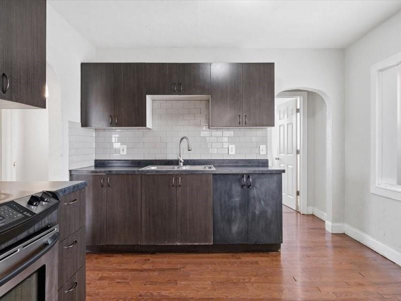 3107 Elmwood Avenue Property Photo 11