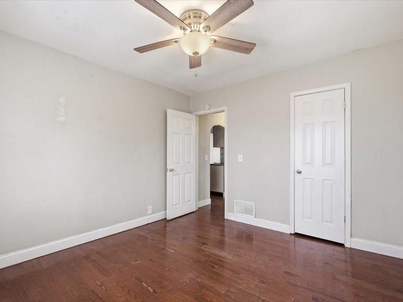 3107 Elmwood Avenue Property Photo 13