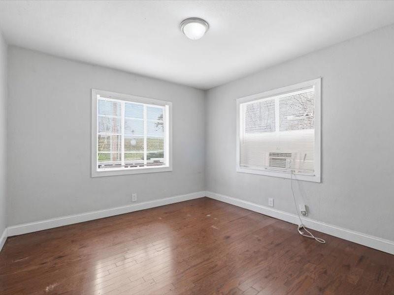 3107 Elmwood Avenue Property Photo 14