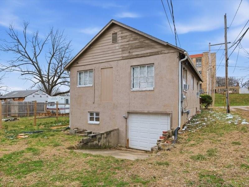 3107 Elmwood Avenue Property Photo 26