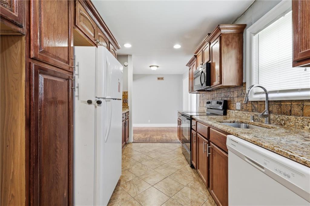 10600 Richmond Avenue Property Photo 13