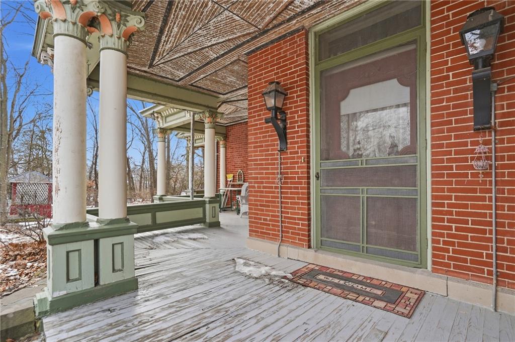 709 Herring Street Property Photo 9
