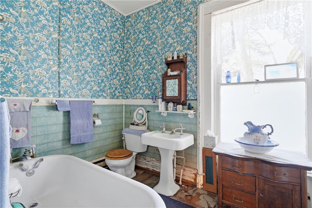 709 Herring Street Property Photo 40
