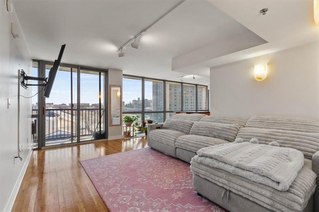 600 Admiral Boulevard Property Photo 1