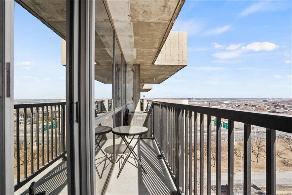 600 Admiral Boulevard Property Photo 13