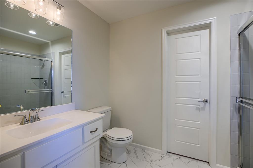 2804 W 176th Street Property Photo 33
