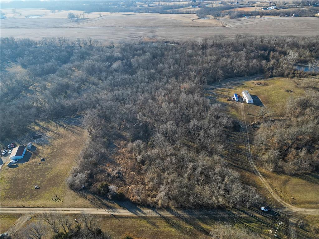 974 Nw 525th Road Property Photo 3