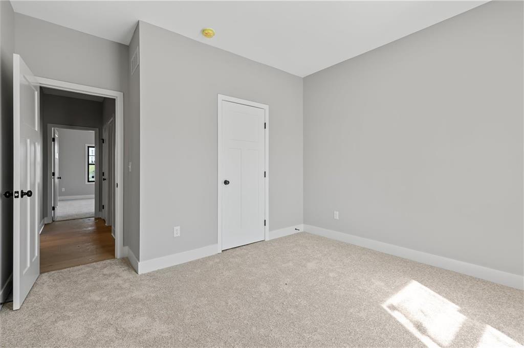 9901 Stockdale Road Property Photo 14