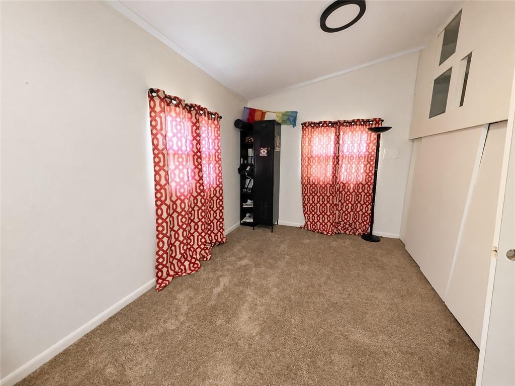 229 W 16th Street Property Photo 7