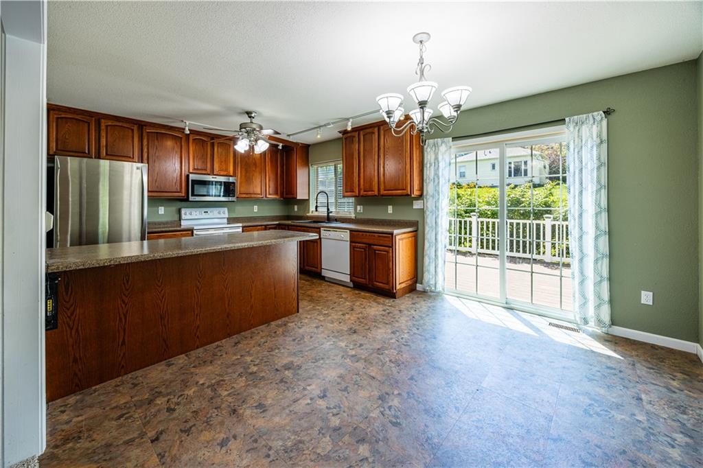 126 Memory Lane Property Photo 4