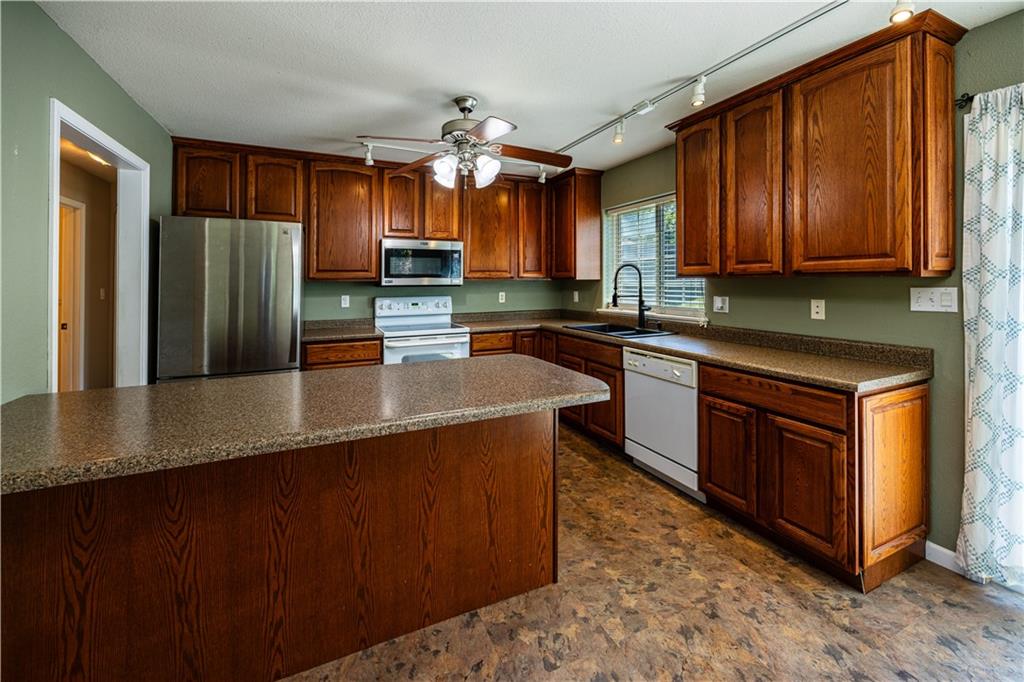126 Memory Lane Property Photo 7
