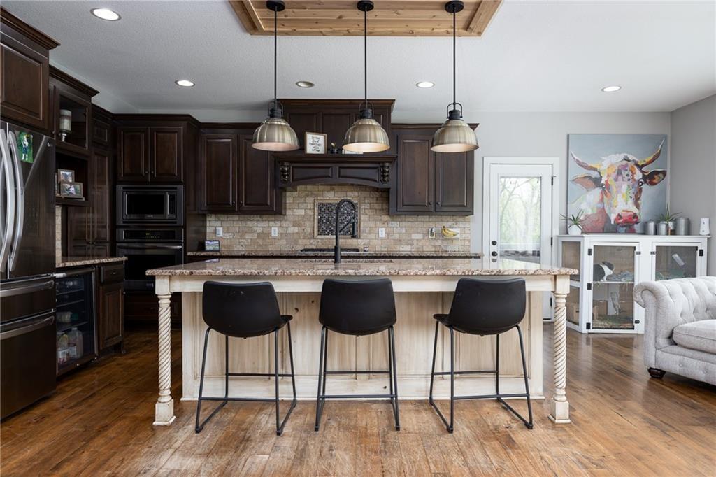 13017 Kelli Drive Property Photo 14