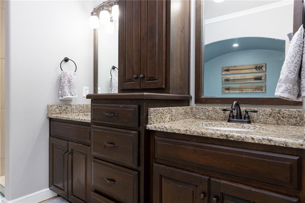 13017 Kelli Drive Property Photo 32