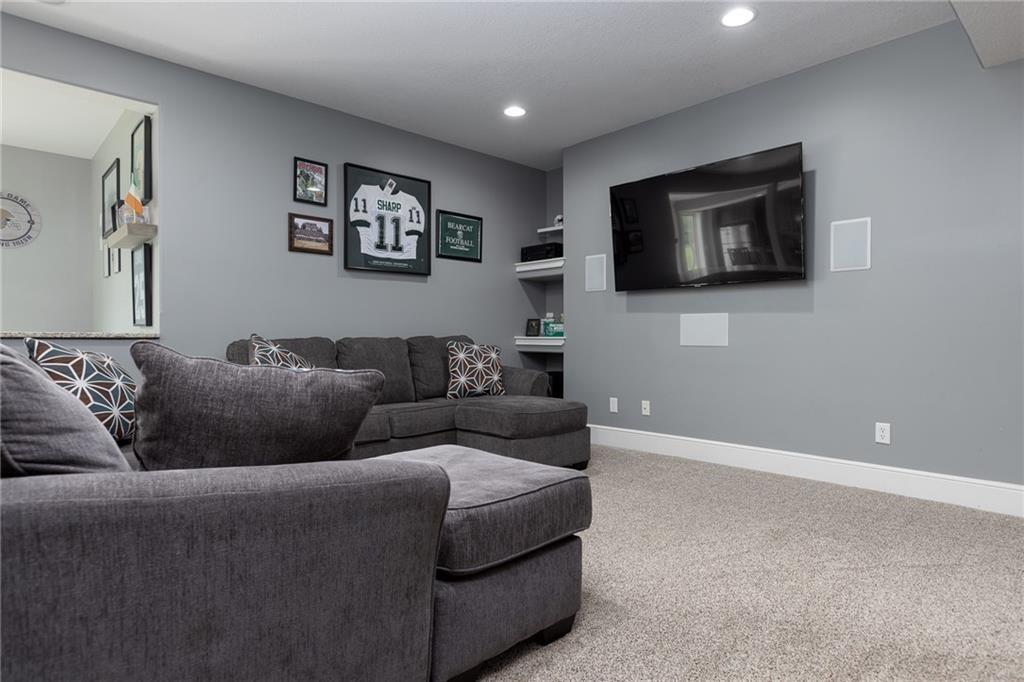 13017 Kelli Drive Property Photo 40