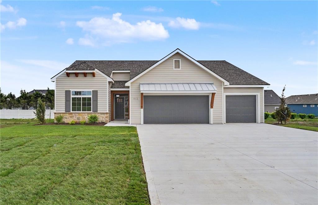 1013 Bluestem Circle Property Photo 1