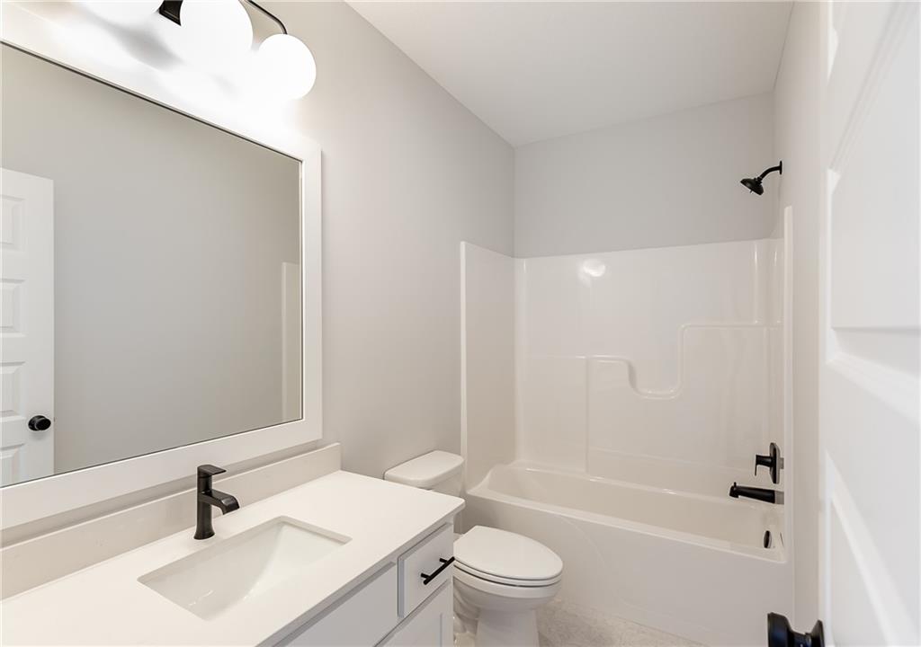 3808 W 187th Street Property Photo 43