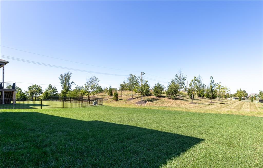 3808 W 187th Street Property Photo 47