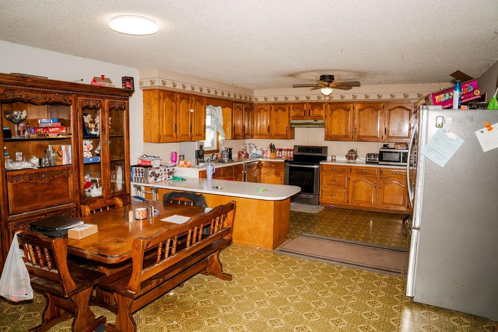 20081 Spring Hill Road Property Photo 5