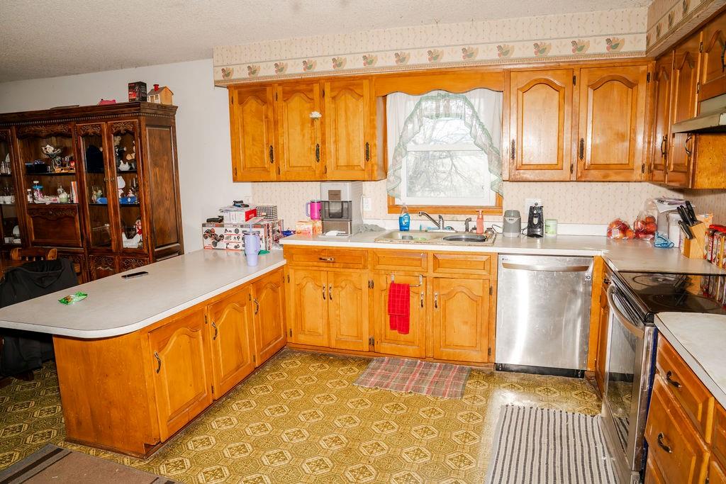 20081 Spring Hill Road Property Photo 7