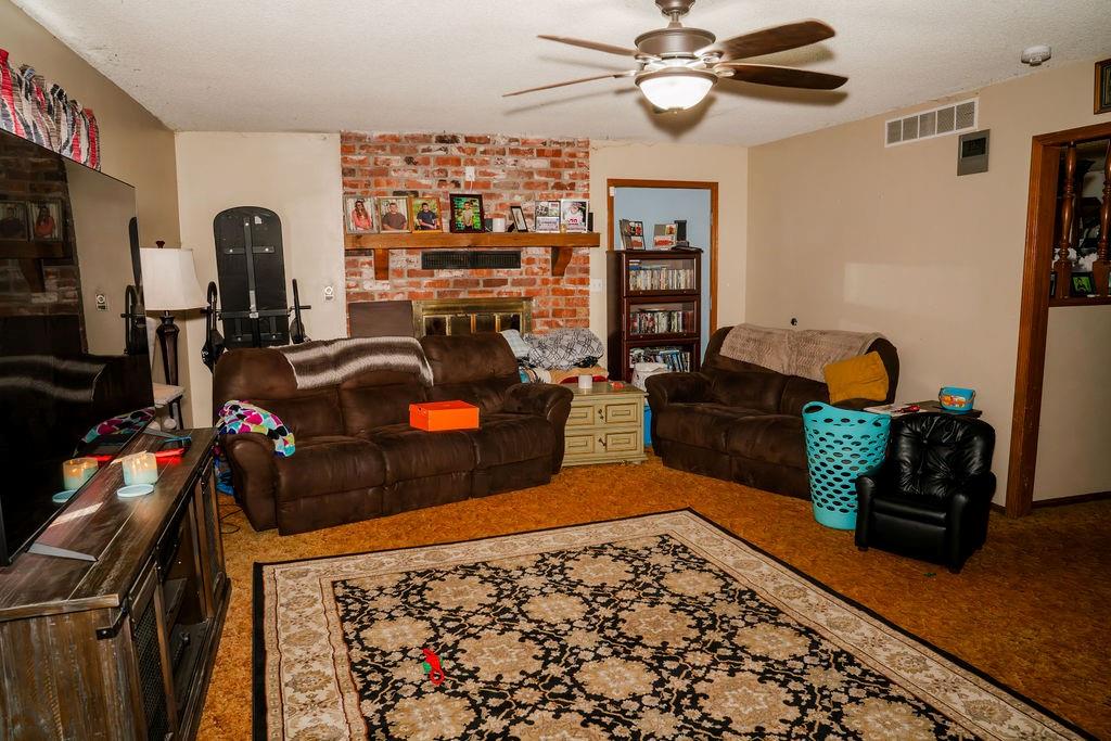 20081 Spring Hill Road Property Photo 8