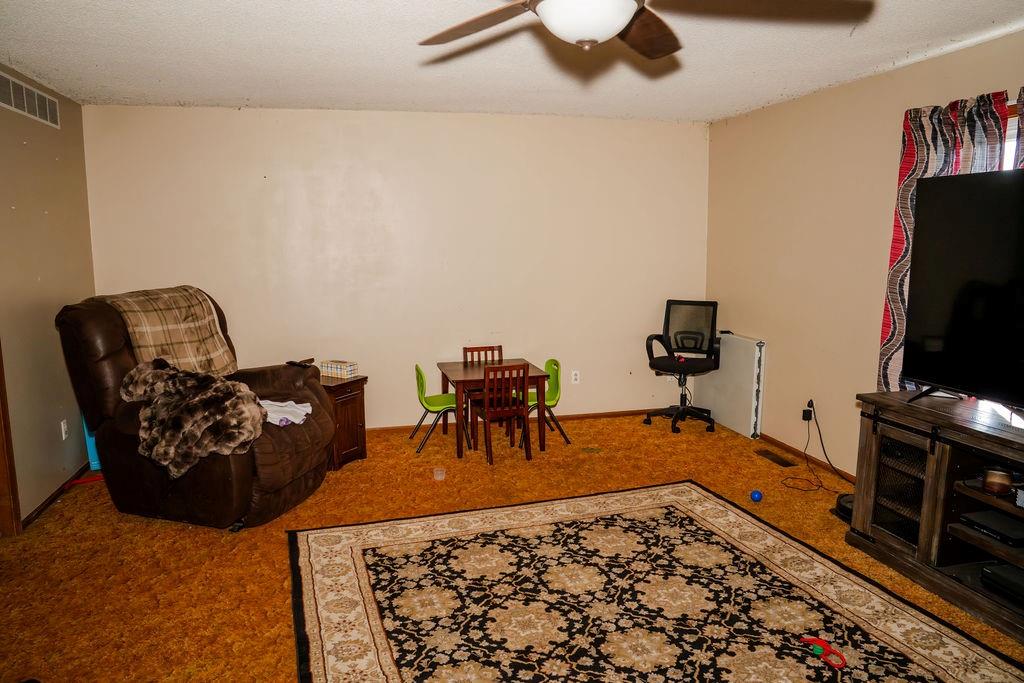 20081 Spring Hill Road Property Photo 9