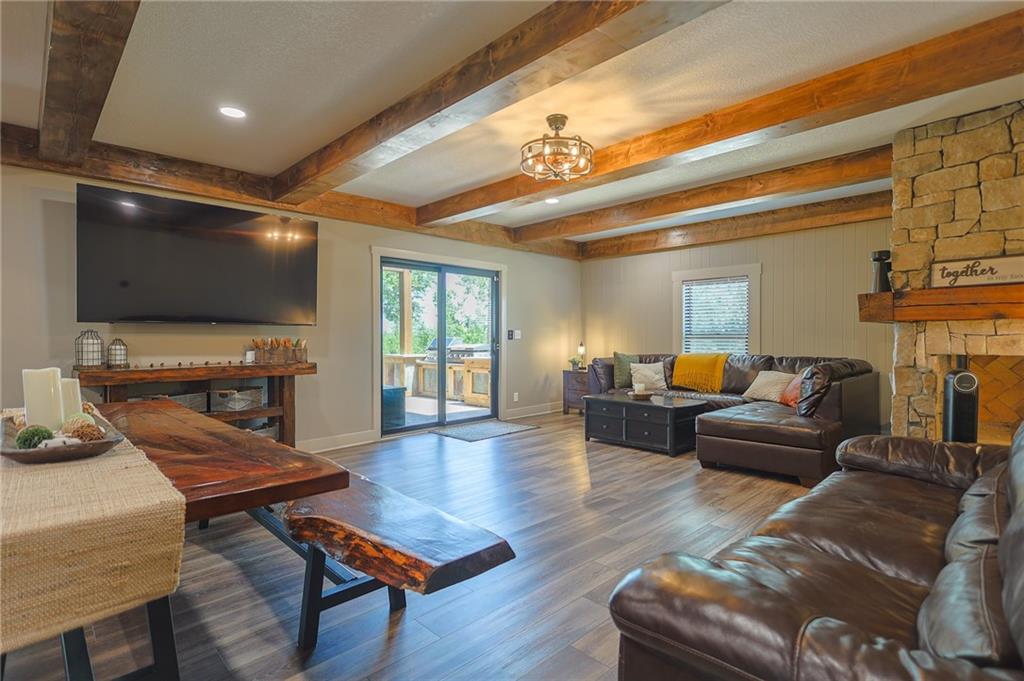 35932 10 Highway Property Photo 10