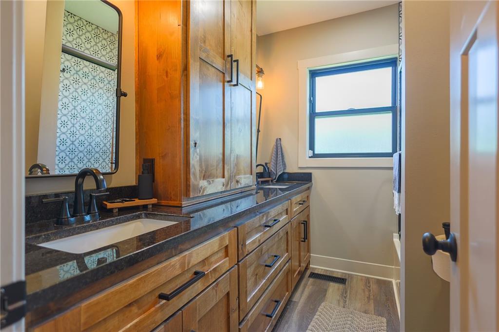 35932 10 Highway Property Photo 29