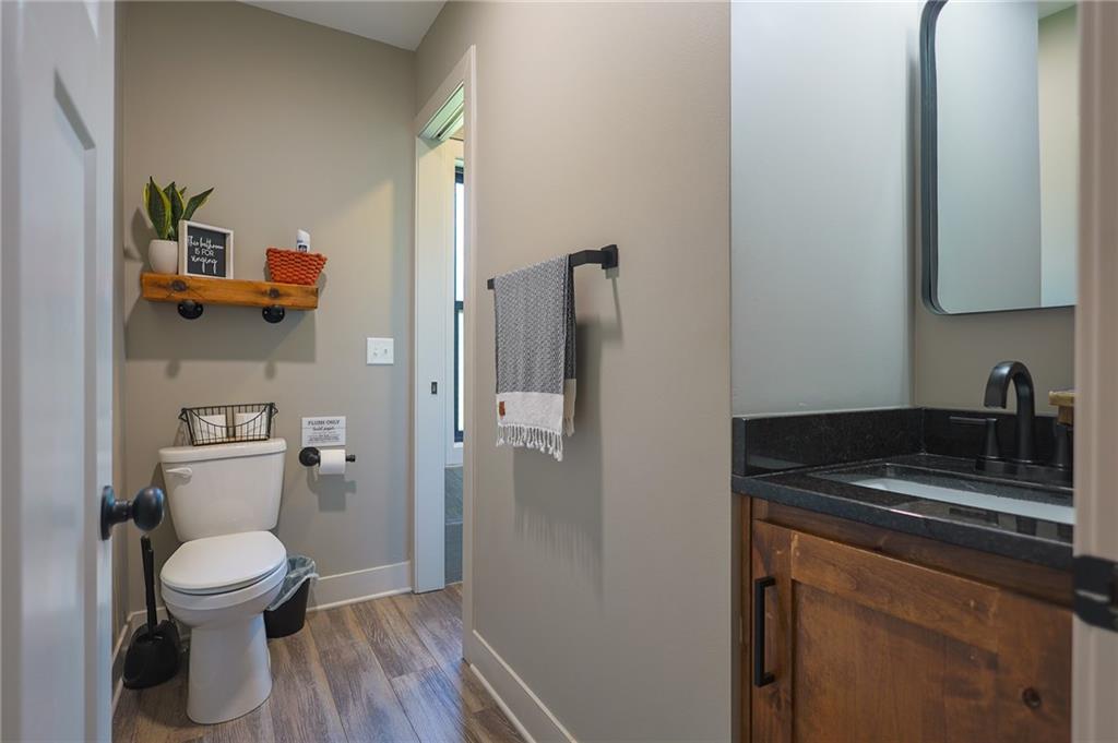 35932 10 Highway Property Photo 30