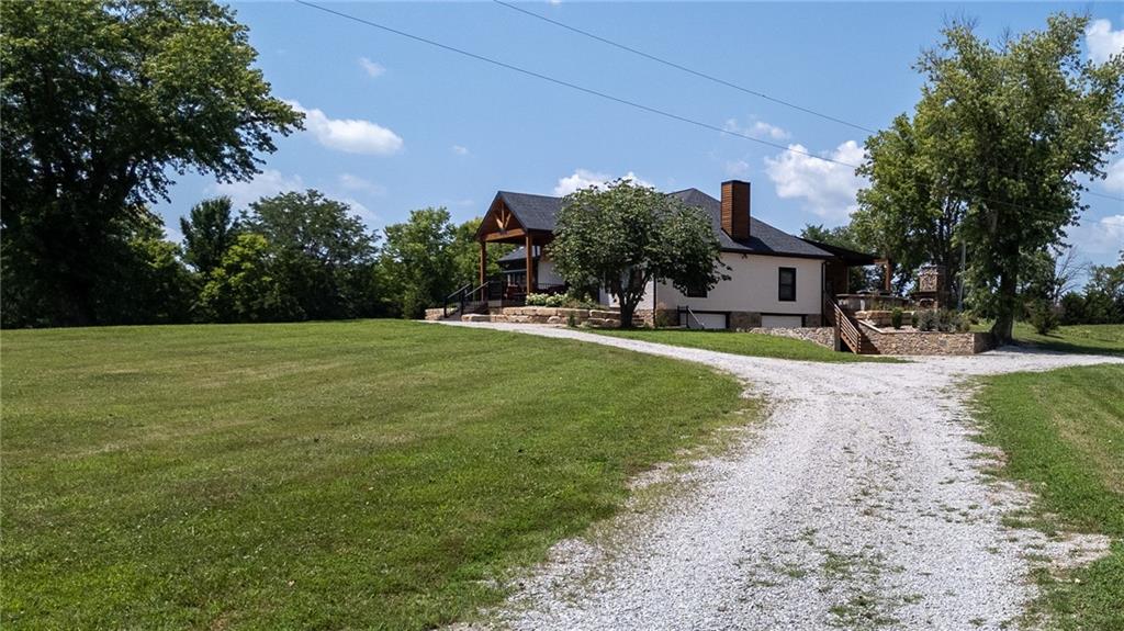 35932 10 Highway Property Photo 35
