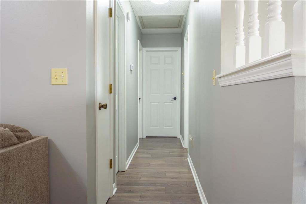 11526 N Wayne Avenue Property Photo 10