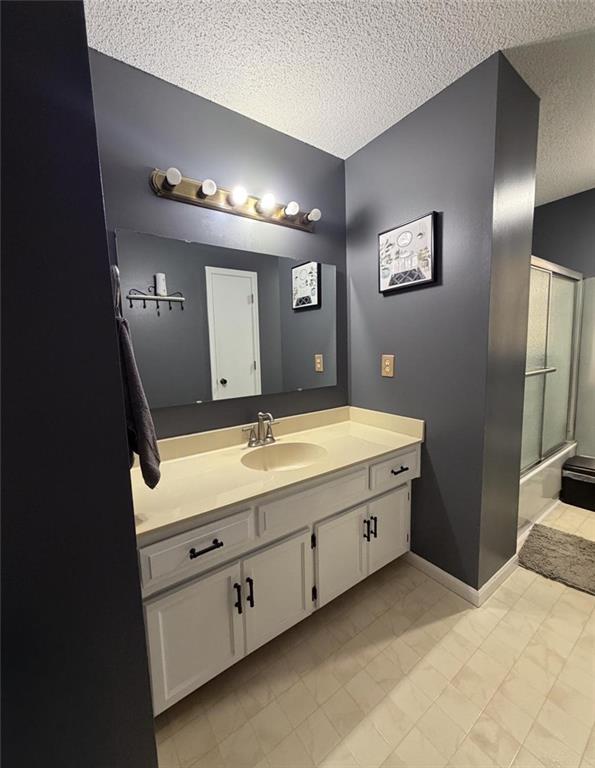 11526 N Wayne Avenue Property Photo 12