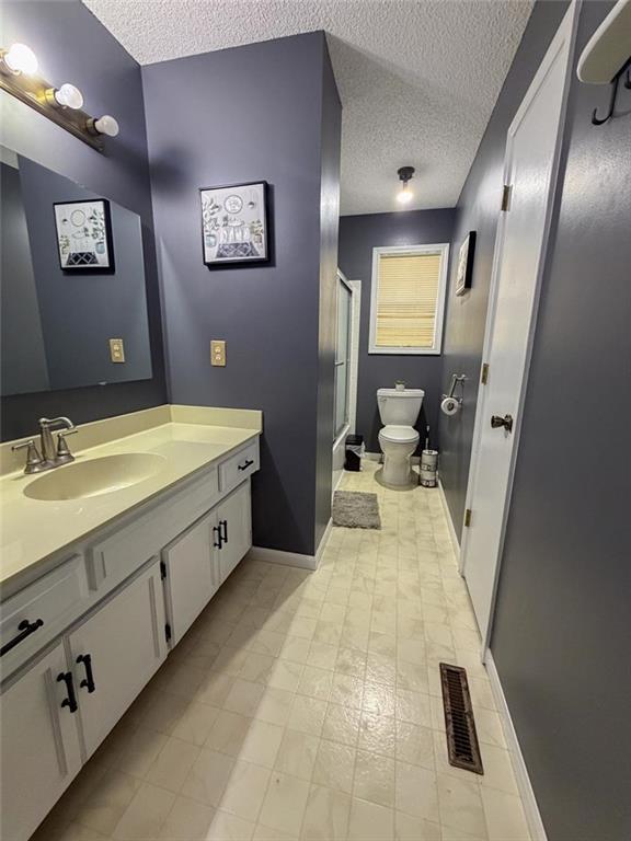 11526 N Wayne Avenue Property Photo 13