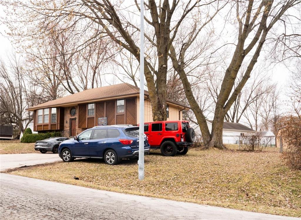 11526 N Wayne Avenue Property Photo 25