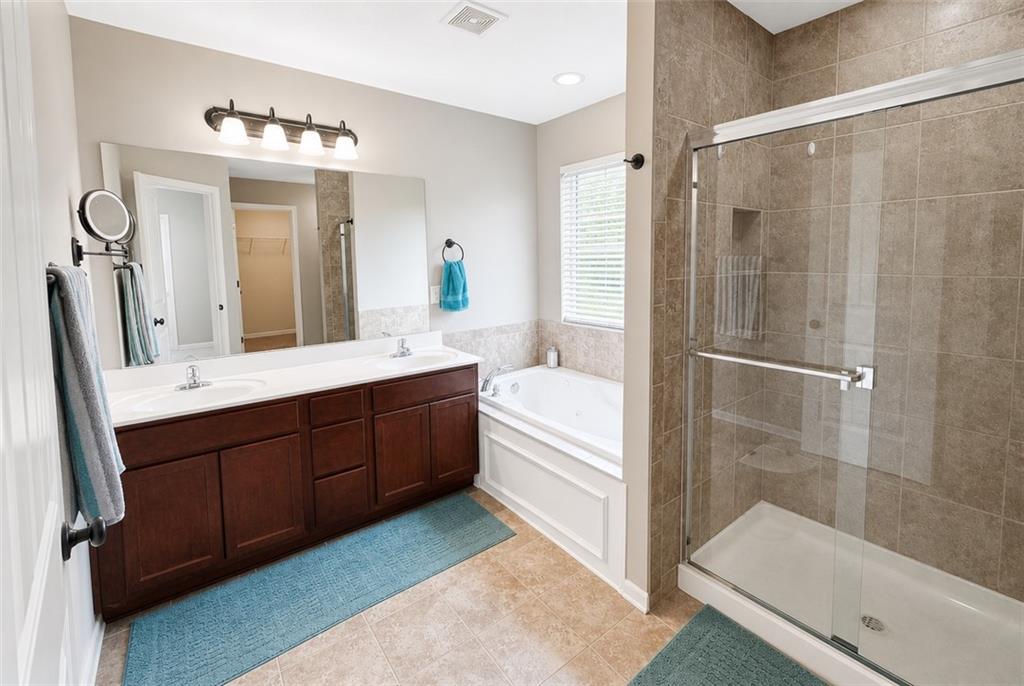 20204 E 23rd Terr Court Property Photo 16