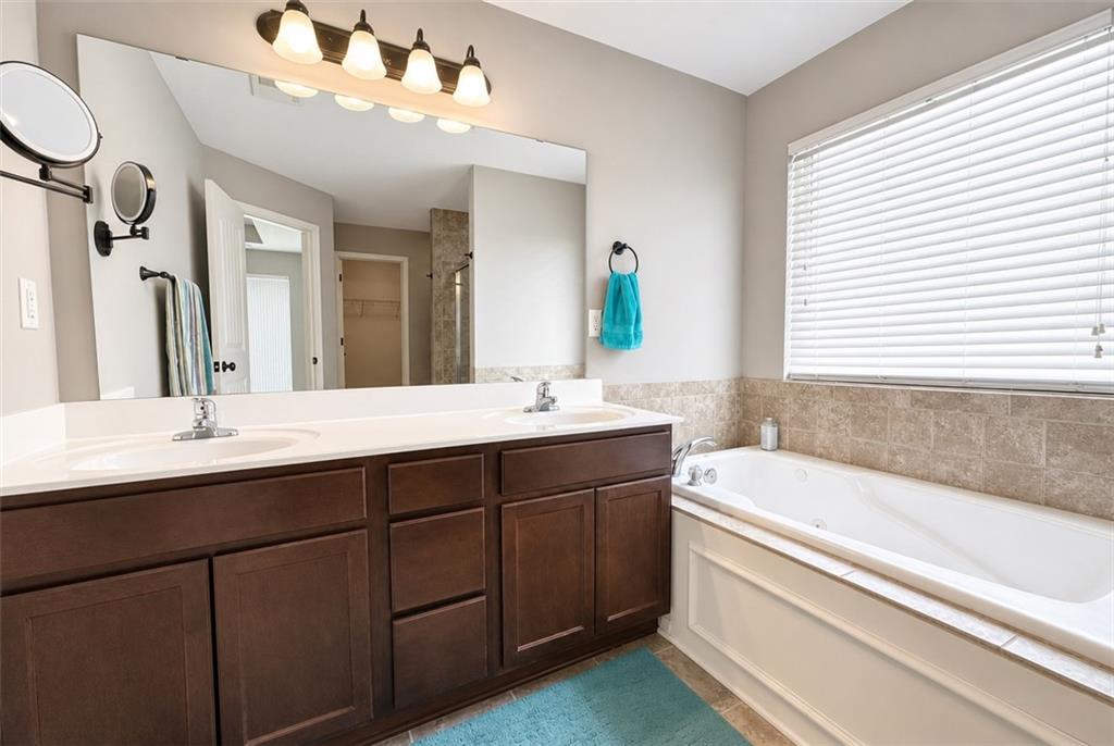 20204 E 23rd Terr Court Property Photo 17