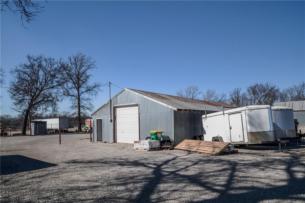 307 W Wilson N/a Property Photo 9