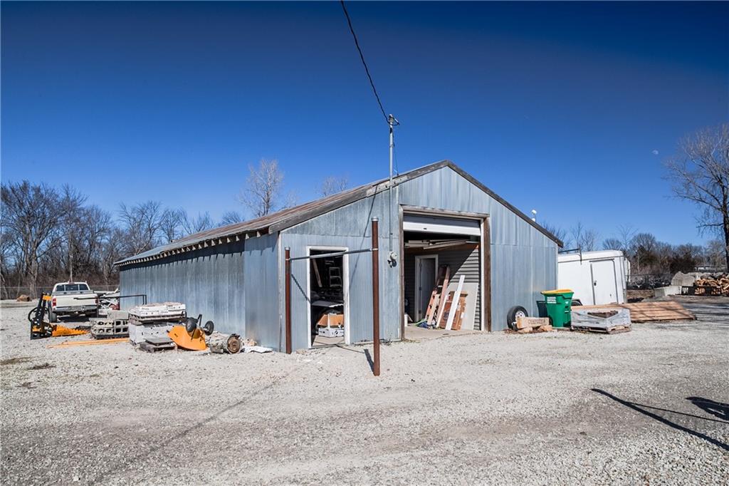 307 W Wilson N/a Property Photo 10