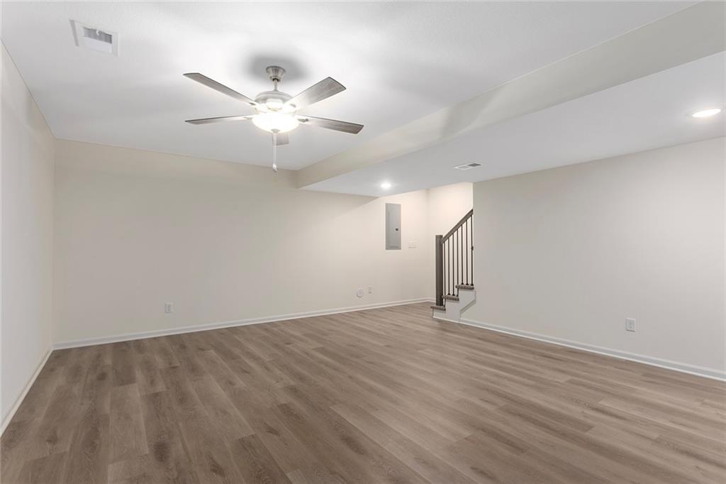 615 Fall Creek Drive Property Photo 27